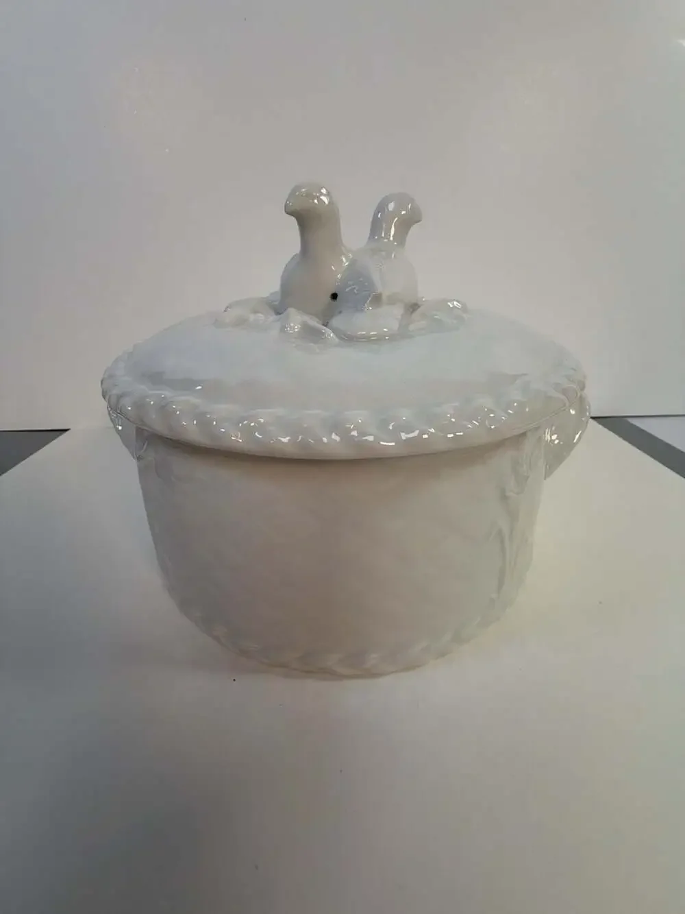 Royal Worcester Gourmet Oven China Covered Casserole Dish with Bird‎ Finial